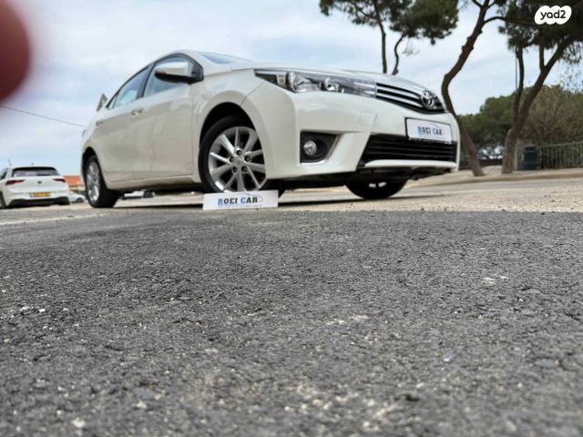 מודעת רכב טויוטה קורולה