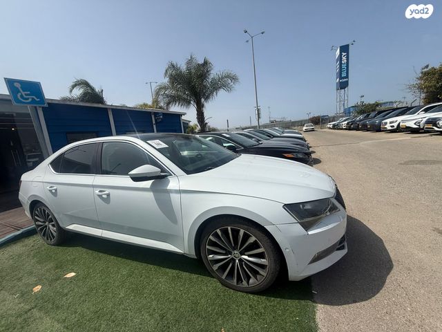 מודעת רכב סקודה סופרב