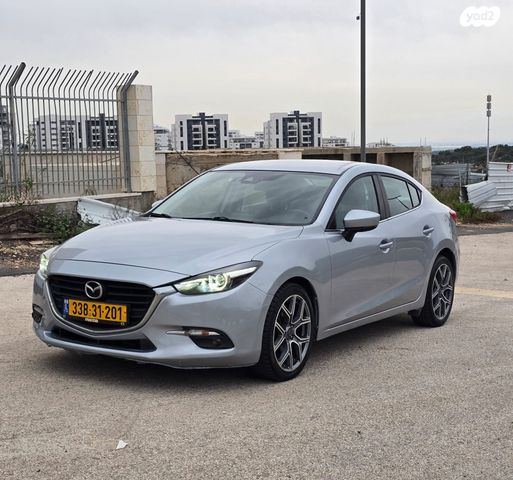 מודעת רכב מאזדה 3