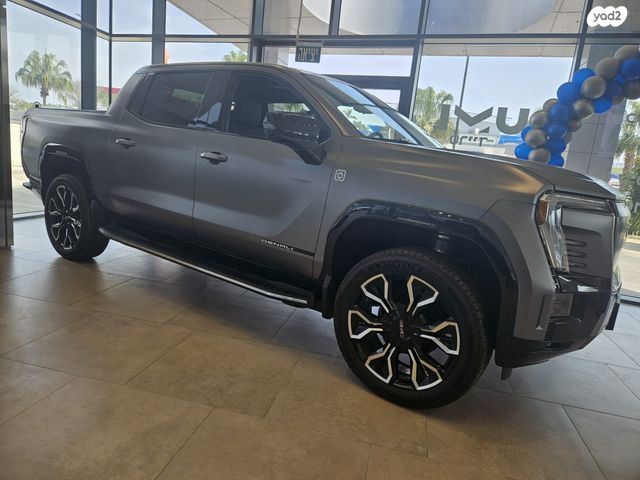 מודעת רכב ג'י.אם.סי סיירה EV  