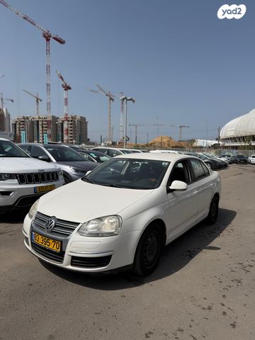 מודעת רכב פולקסווגן ג'טה 