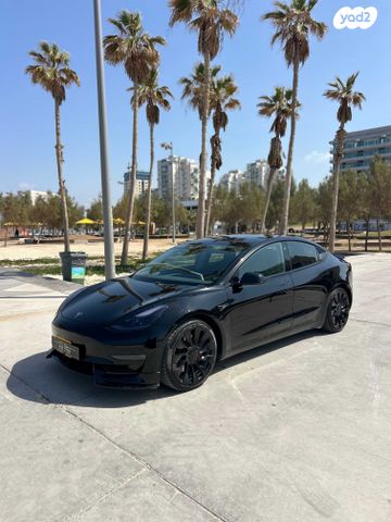 מודעת רכב טסלה מודל 3