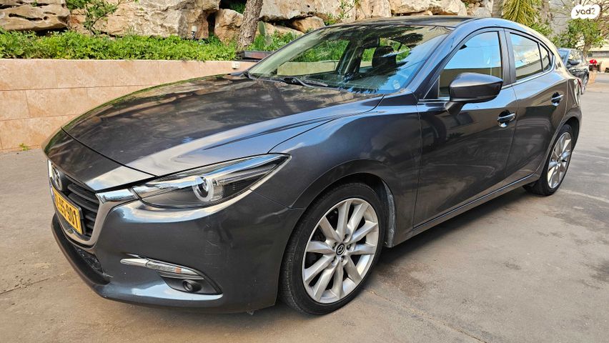 מודעת רכב מאזדה 3