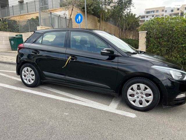 מודעת רכב יונדאי i20