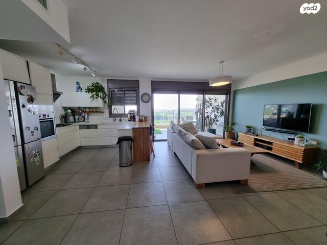 שושנה דמארי 15