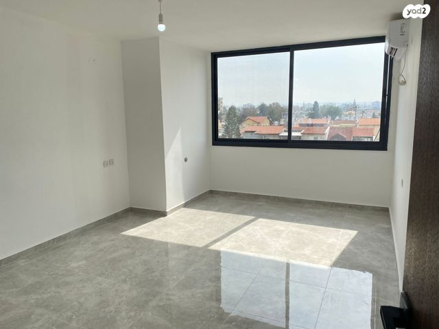 ז'בוטינסקי 57