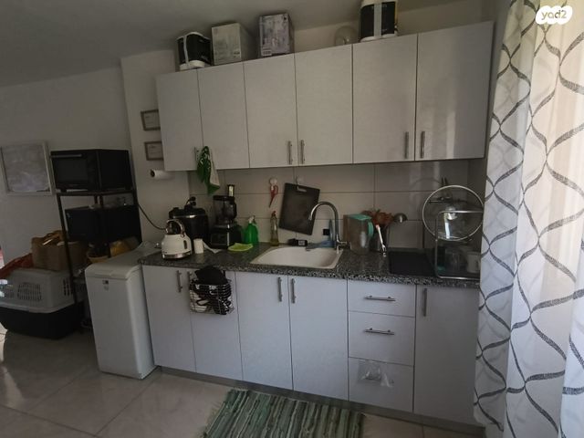 אבא הלל סילבר 77