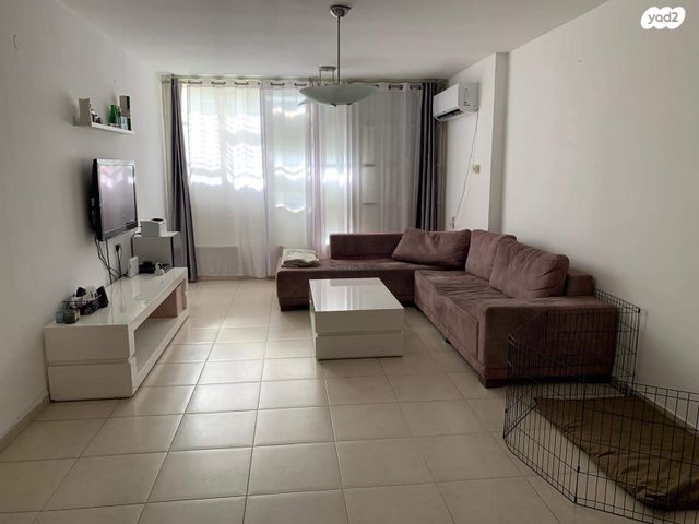 שדרות רוטשילד 9