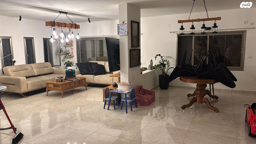 שדרות אבא חושי 1