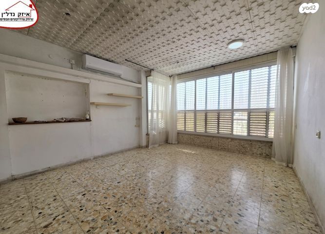 מודעת נכס, מוהליבר, פתח תקווה