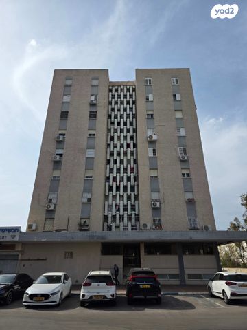 מרדכי נמיר 13