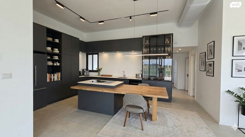 גג/ פנטהאוז