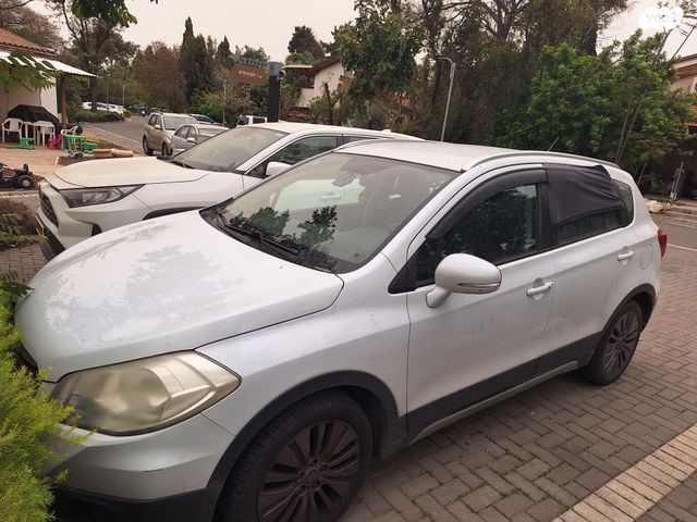 מודעת רכב סוזוקי קרוסאובר