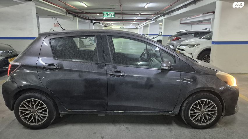 מודעת רכב טויוטה יאריס