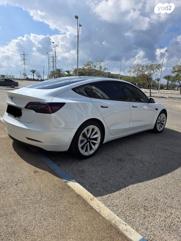 מודעת רכב טסלה מודל 3