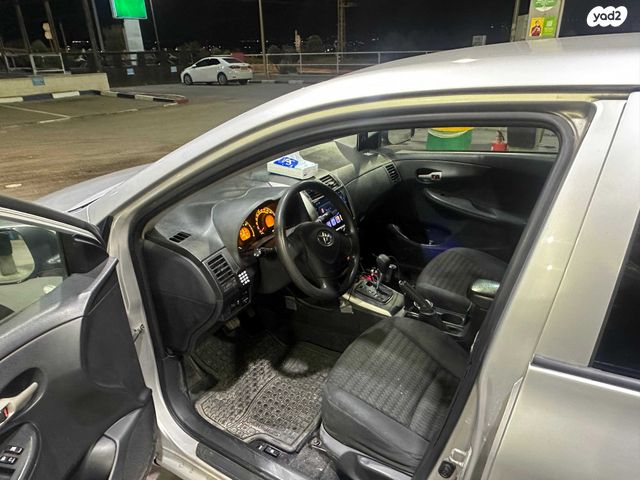 מודעת רכב טויוטה קורולה
