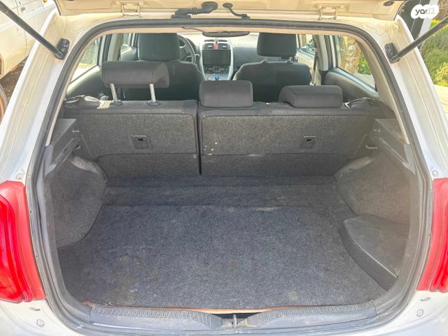 מודעת רכב טויוטה אוריס