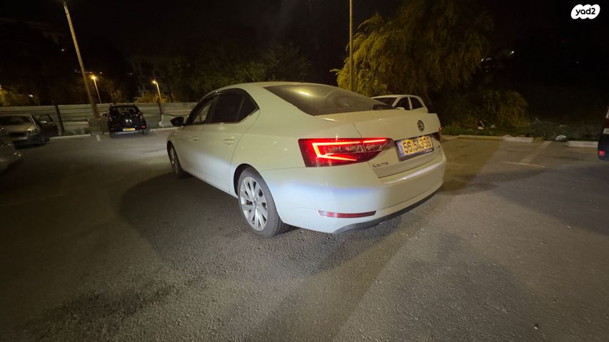מודעת רכב סקודה סופרב