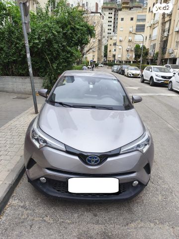 מודעת רכב טויוטה C-HR