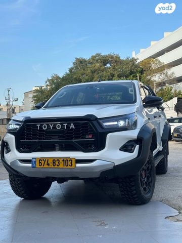 מודעת רכב טויוטה היילקס