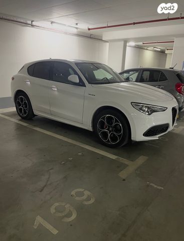 מודעת רכב אלפא רומיאו סטלביו