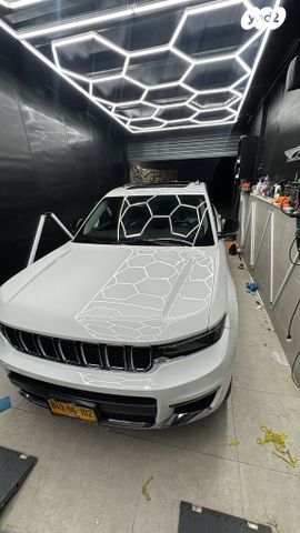 מודעת רכב ג'יפ גרנד צ'ירוקי