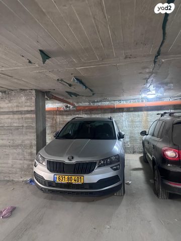 מודעת רכב סקודה קארוק