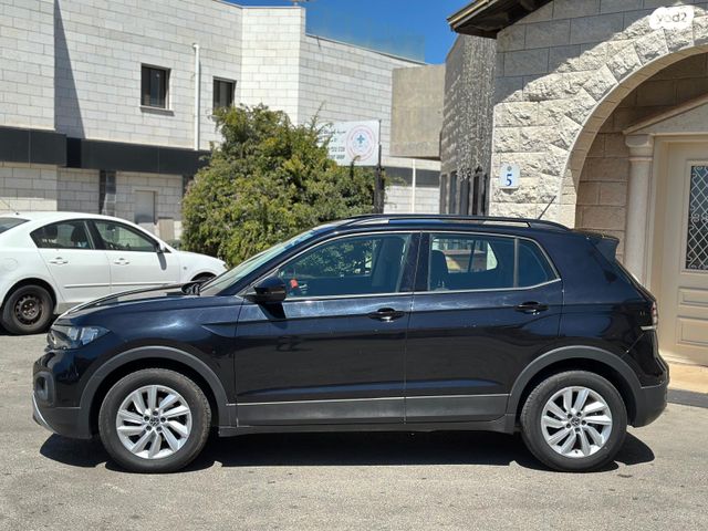 מודעת רכב פולקסווגן T-קרוס