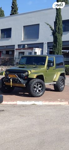 מודעת רכב ג'יפ רנגלר