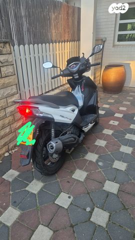 מודעת רכב קימקו אג'יליטי סיטי 125