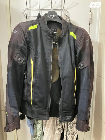 feedItemObj.data.row_1