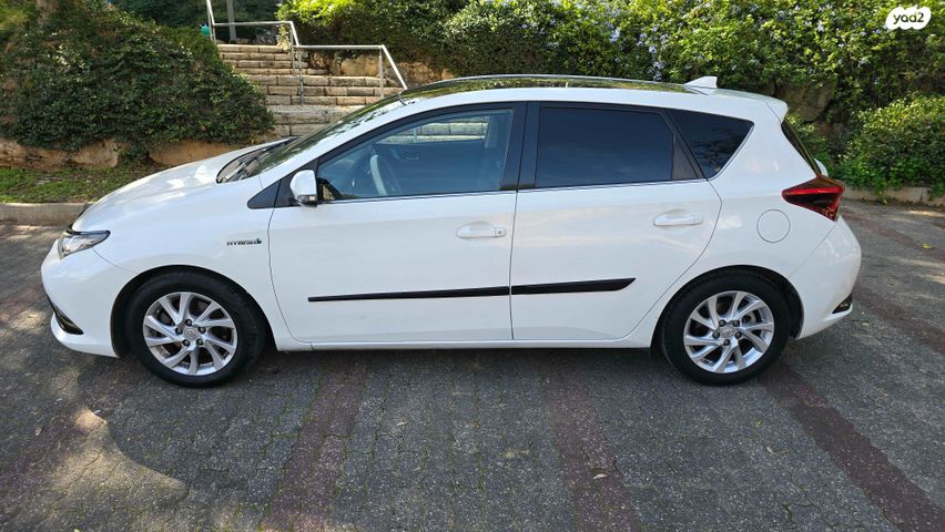 מודעת רכב טויוטה אוריס