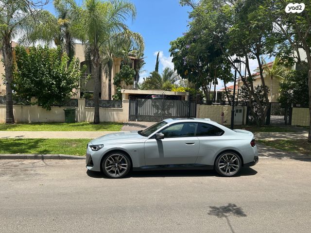 מודעת רכב ב מ וו סדרה 2