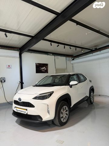 מודעת רכב טויוטה יאריס קרוס