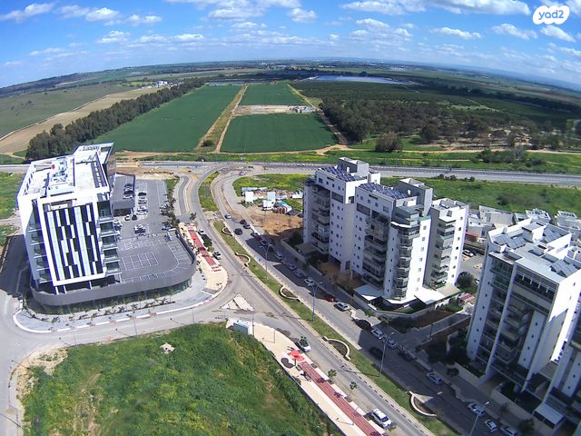 דרך מנחם בגין 118