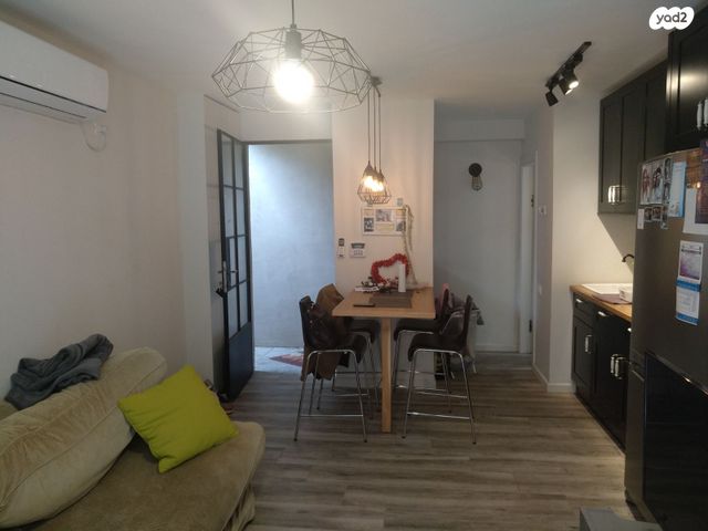 ח.נ. ביאליק 38