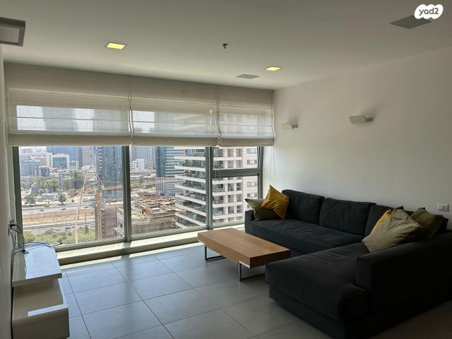 ניסים אלוני 5