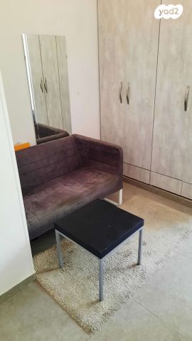 אבן גבירול 77