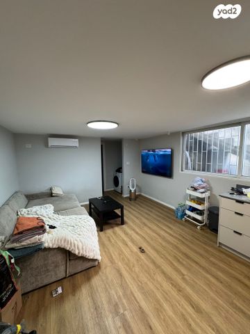 יחזקאל קויפמן 26