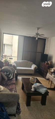 ישראל בן ציון 19