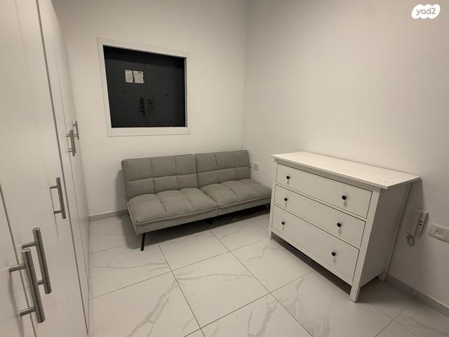 גרציאני יצחק 8