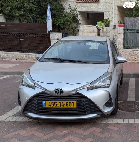 מודעת רכב טויוטה יאריס