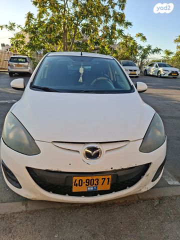 מודעת רכב מאזדה 2