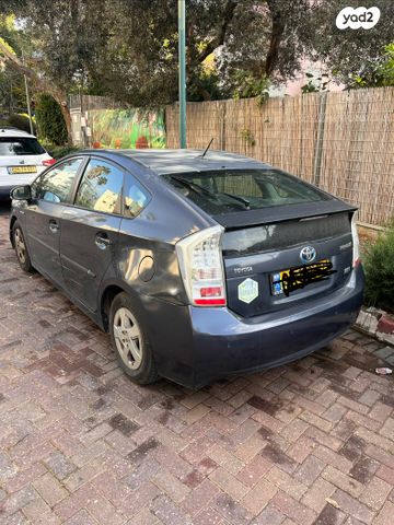 מודעת רכב טויוטה פריוס