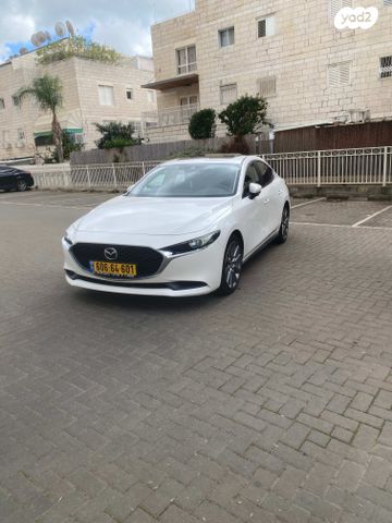 מודעת רכב מאזדה 3