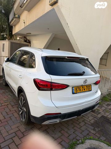 מודעת רכב אם ג'י ZS