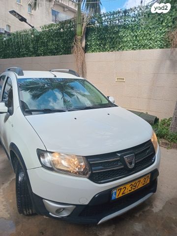 מודעת רכב דאצ'יה סנדרו Stepway