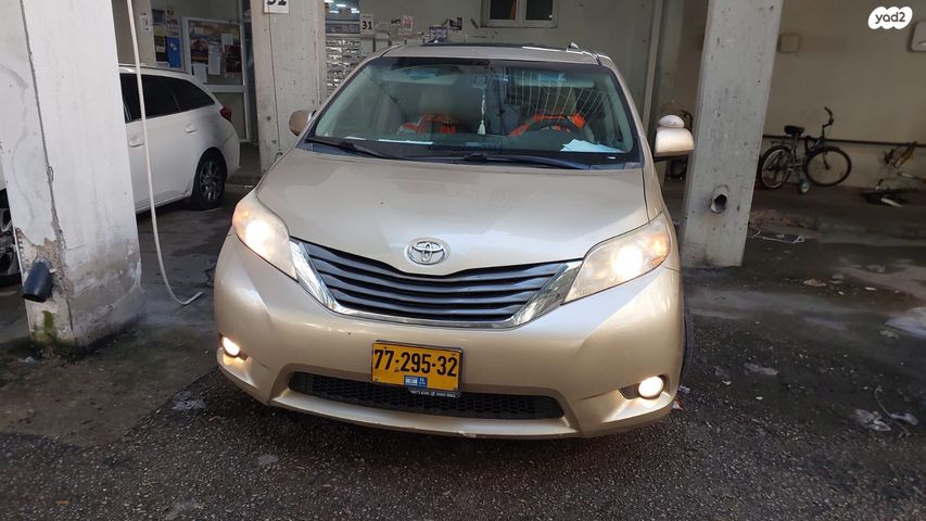 מודעת רכב טויוטה סיינה