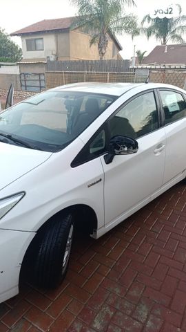 מודעת רכב טויוטה פריוס