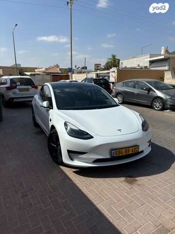 מודעת רכב טסלה מודל 3
